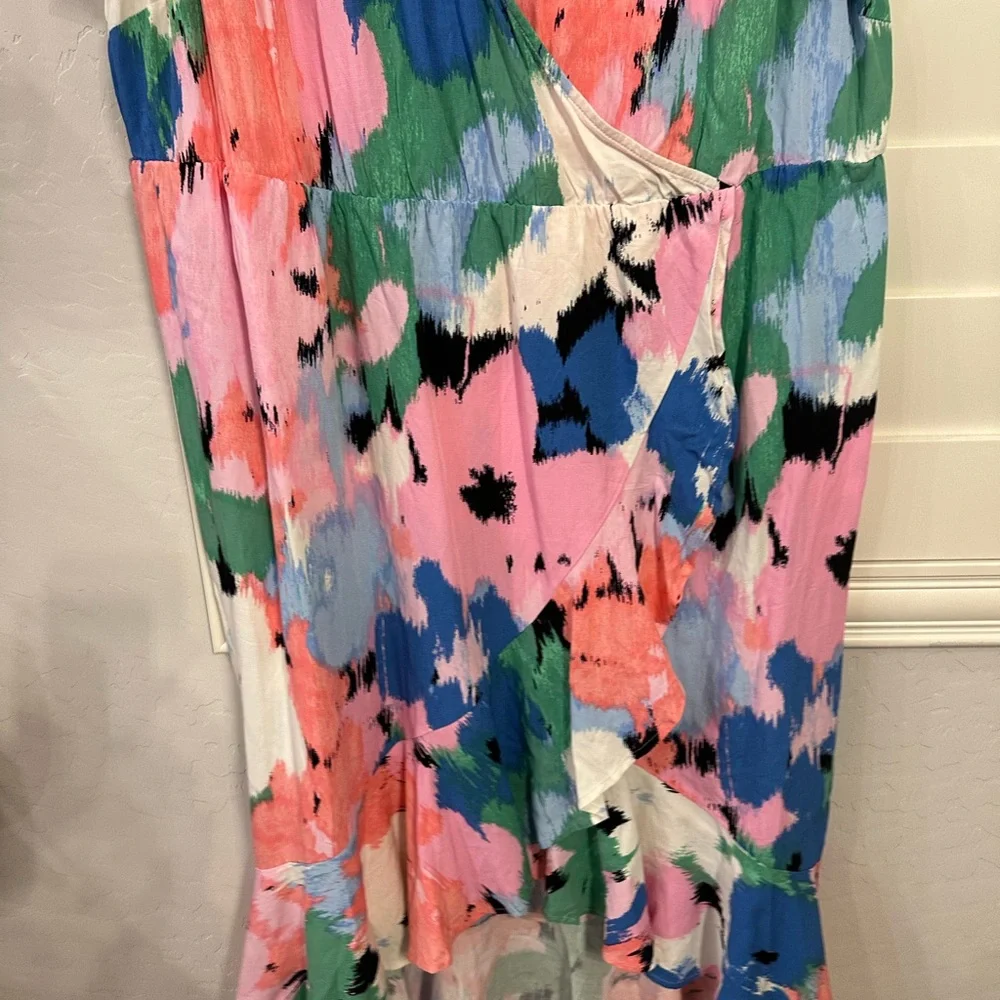 Ava & Viv Pink and Blue Abstract Print Top - Picture 6 of 7